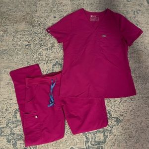 FIGS Scrubs, Medium, Raspberry Sorbet, Caterina top, Cargo pants